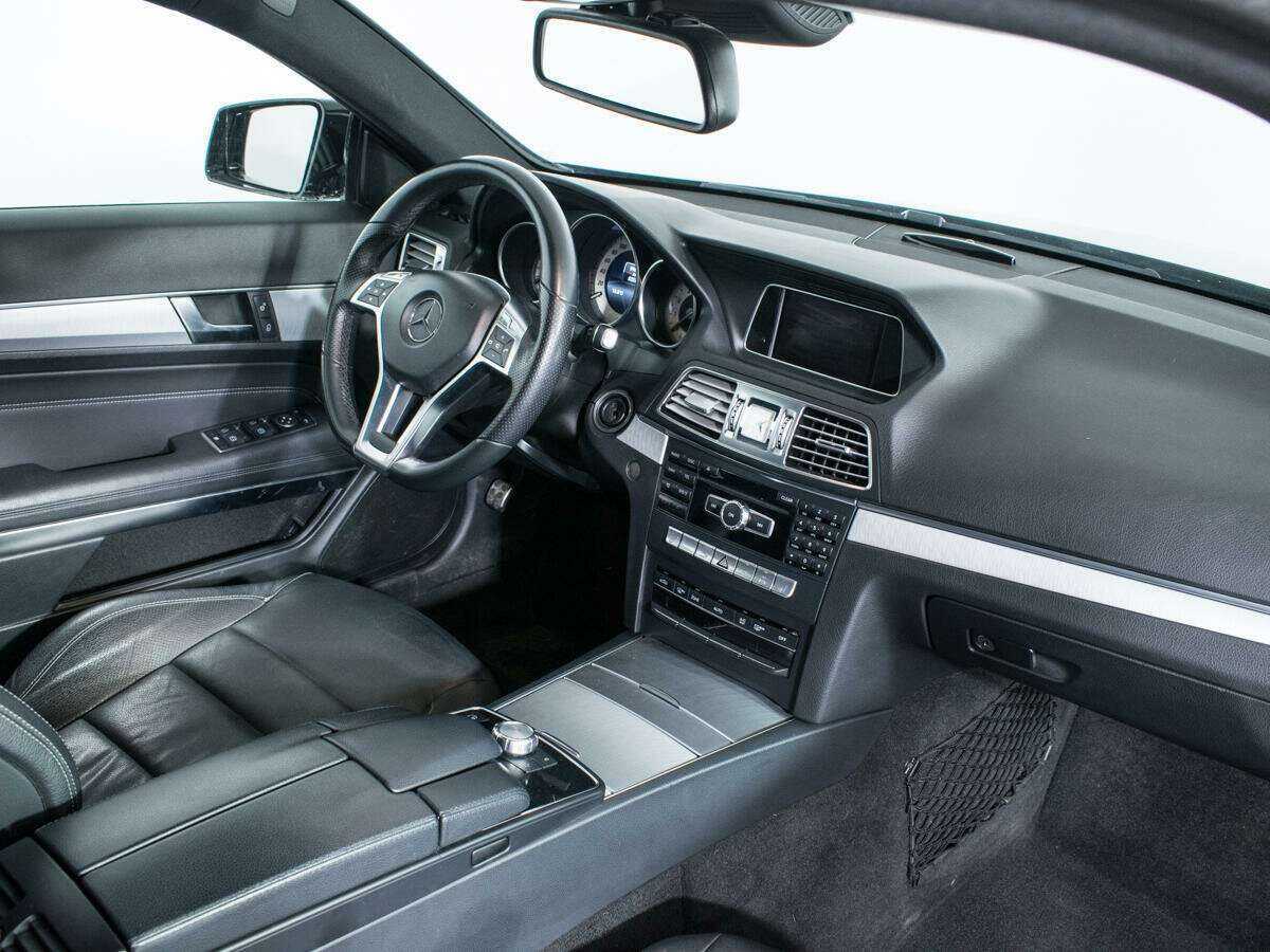 Б/У Мерседес-Бенц Е-Класс 2014 года. Фото: #8