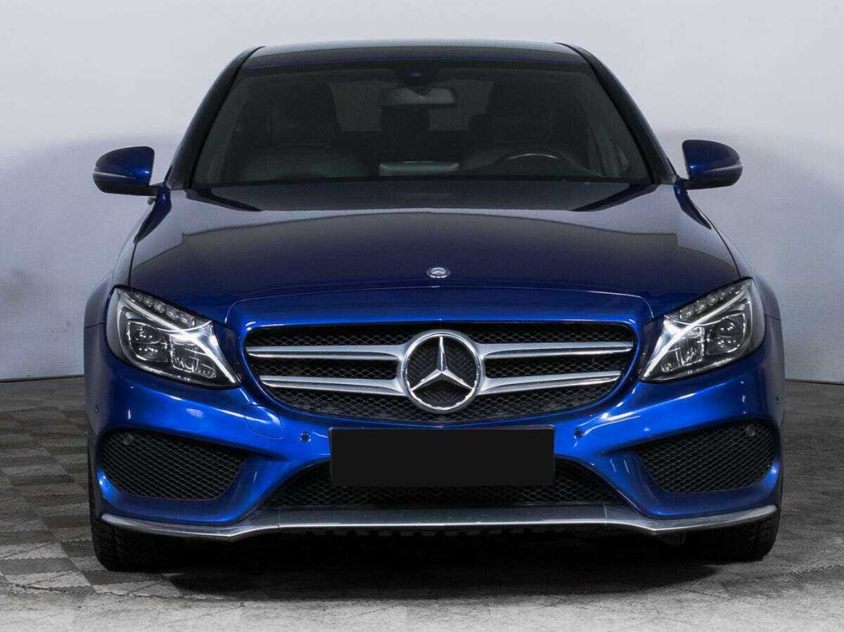 Б/У Мерседес-Бенц Ц-Класс 2016 года. Фото: #1