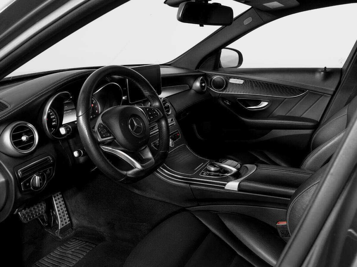 Б/У Мерседес-Бенц Ц-Класс 2016 года. Фото: #14