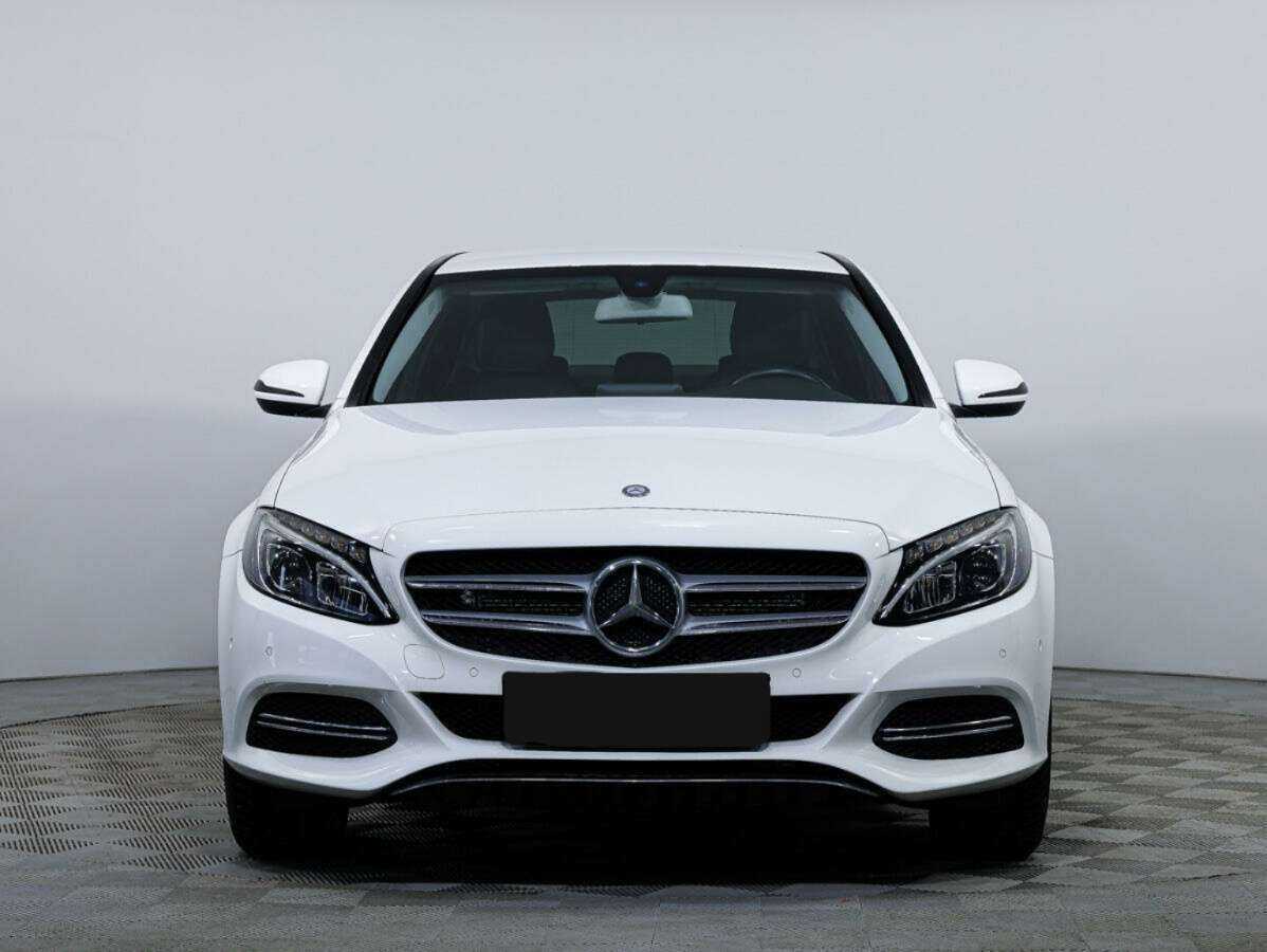 Б/У Мерседес-Бенц Ц-Класс 2014 года. Фото: #1