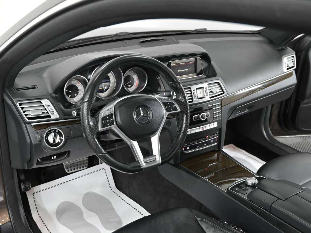 Б/У Мерседес-Бенц Е-Класс 2014 года. Фото: #5