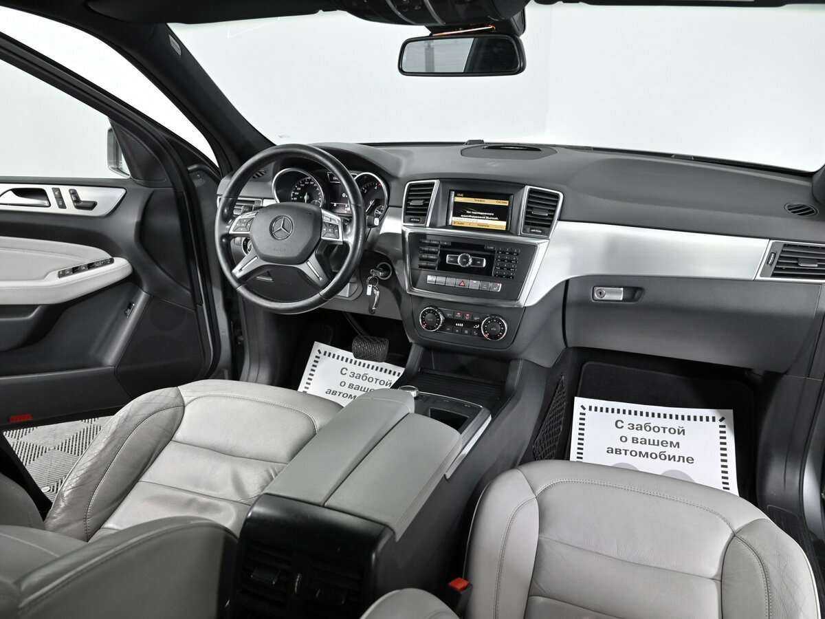 Б/У Мерседес-Бенц М-Класс 2012 года. Фото: #4