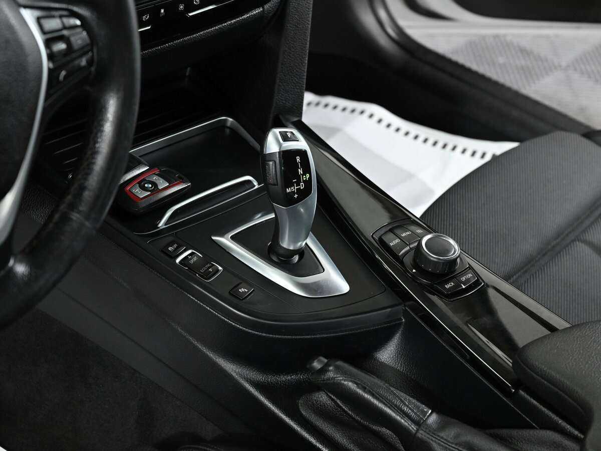 Б/У БМВ 3 серии 2016 года. Фото: #7