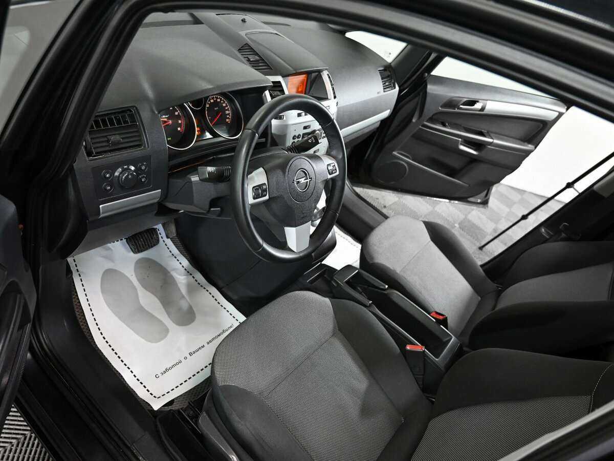 Б/У Опель Зафира 2012 года. Фото: #4