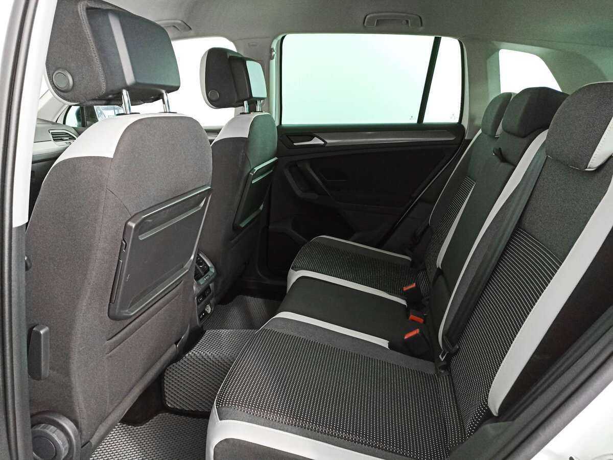 Б/У Фольксваген Тигуан 2019 года. Фото: #9