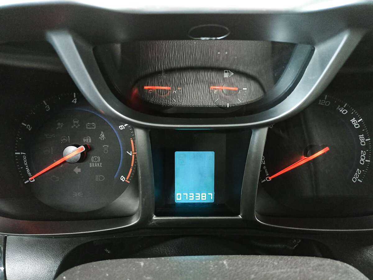 Б/У Шевроле Орландо 2012 года. Фото: #12