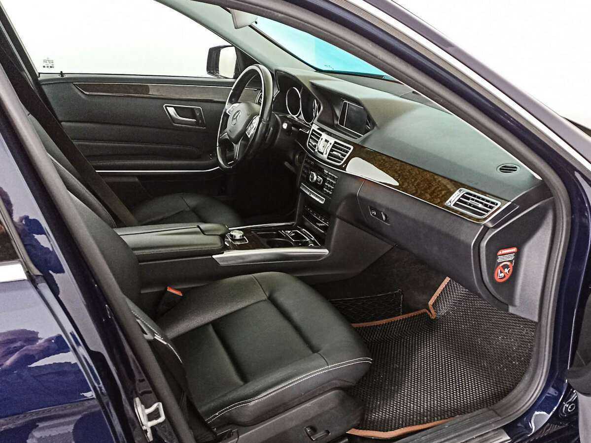 Б/У Мерседес-Бенц Е-Класс 2013 года. Фото: #8