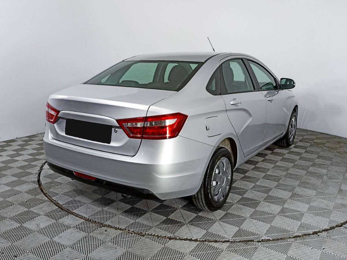 Б/У Лада (ВАЗ) Веста 2015 года. Фото: #3