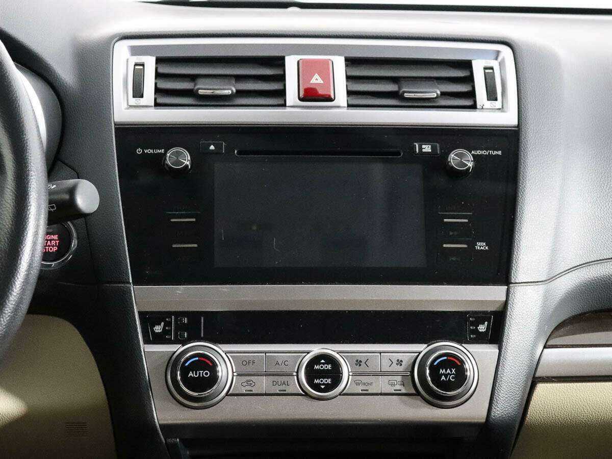 Б/У Субару Аутбэк 2017 года. Фото: #11