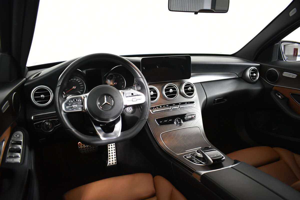 Б/У Мерседес-Бенц Ц-Класс 2018 года. Фото: #13