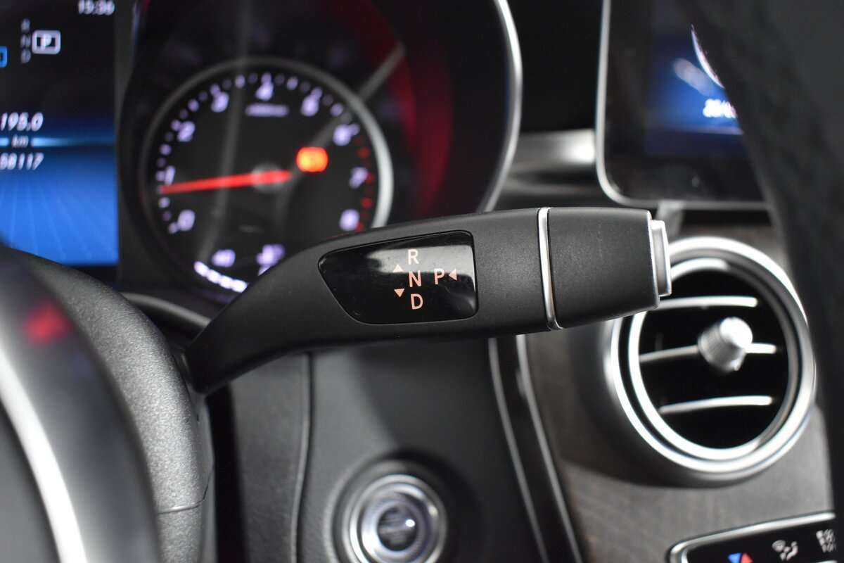 Б/У Мерседес-Бенц Ц-Класс 2018 года. Фото: #17