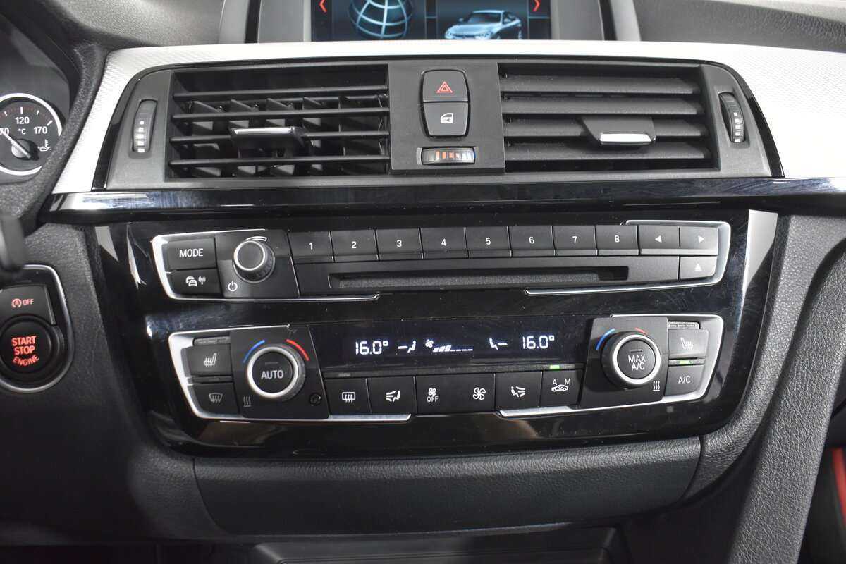 Б/У БМВ 3 серии 2016 года. Фото: #14