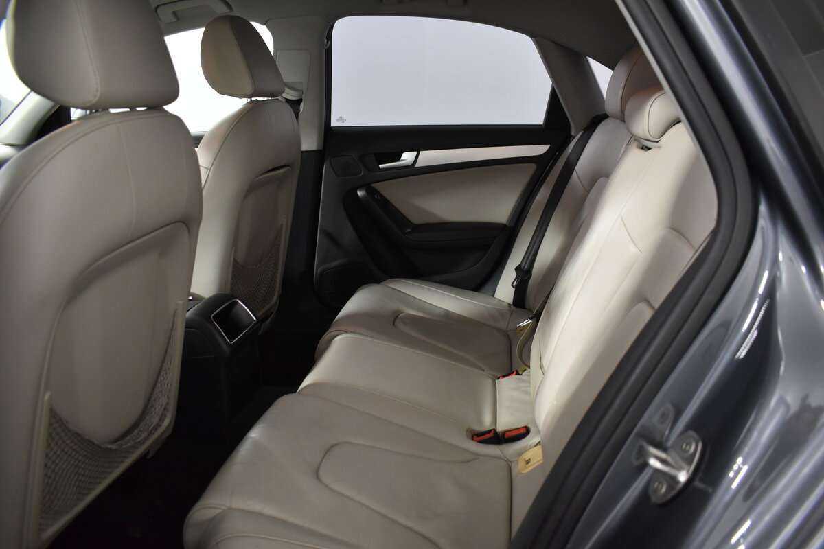 Б/У Ауди А4 2012 года. Фото: #6