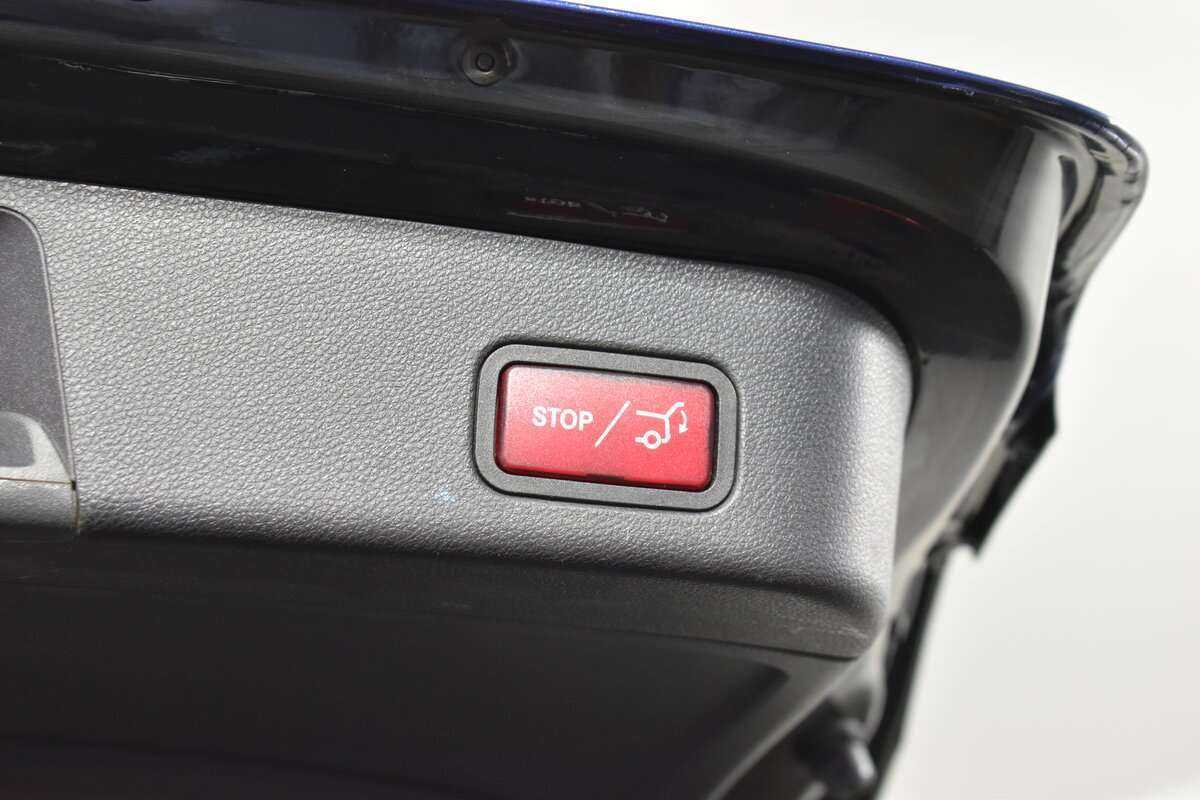 Б/У Мерседес-Бенц М-Класс 2013 года. Фото: #6