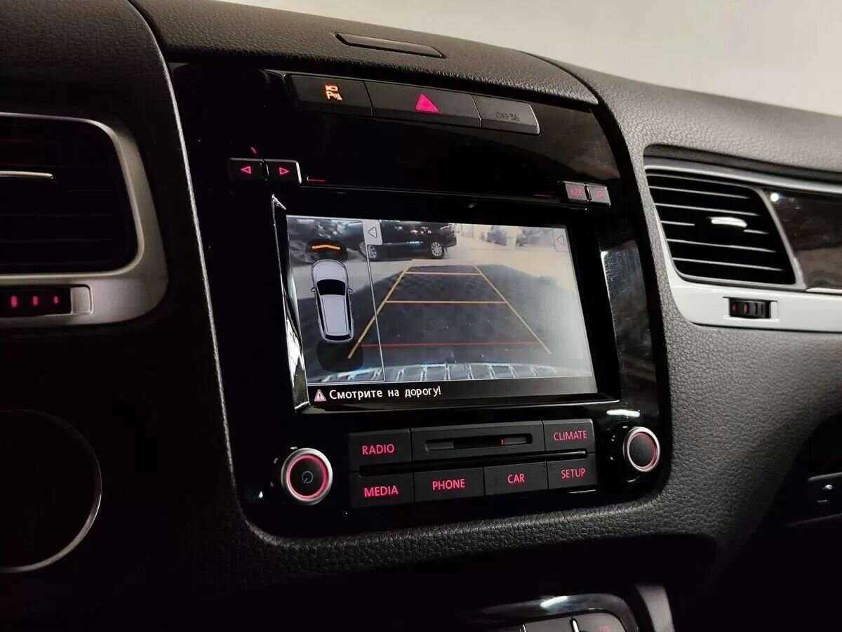 Б/У Фольксваген Туарег 2014 года. Фото: #10