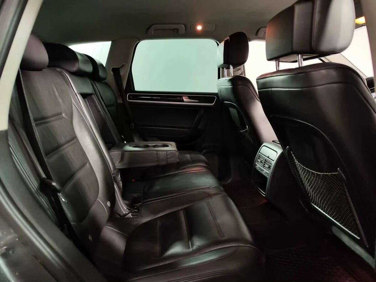 Б/У Фольксваген Туарег 2014 года. Фото: #21