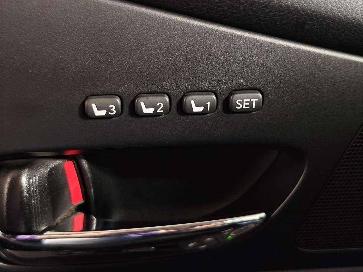 Б/У Лексус Р-Икс 2014 года. Фото: #18