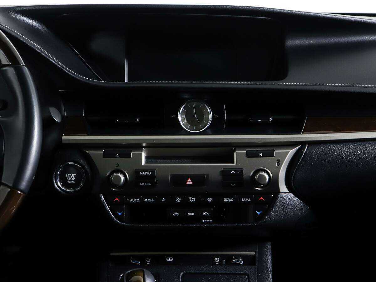 Б/У Лексус ЕС 2014 года. Фото: #11