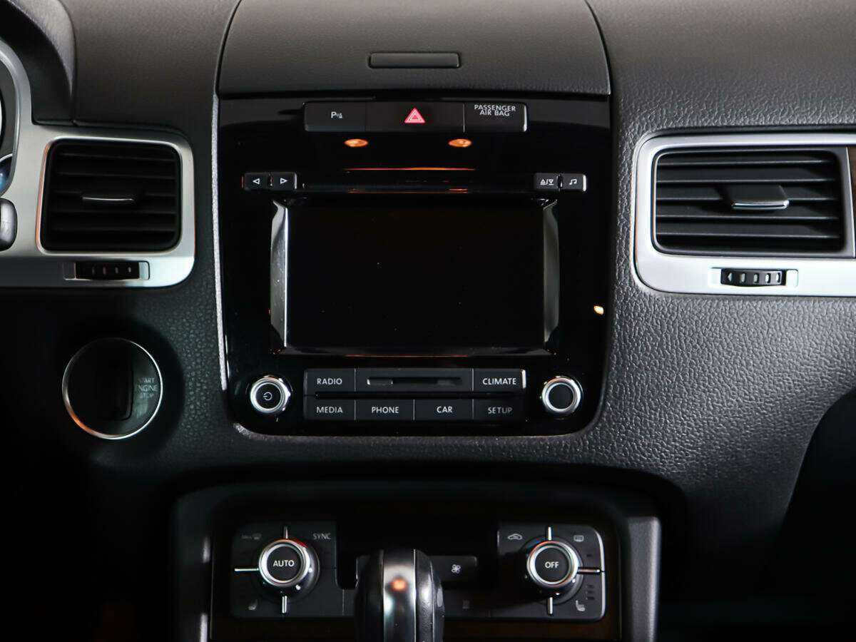 Б/У Фольксваген Туарег 2013 года. Фото: #11