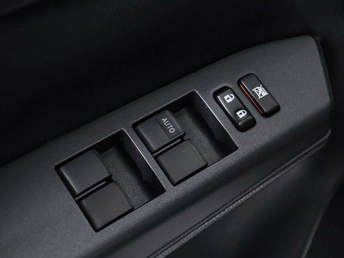 Б/У Тойота Рав4 2018 года. Фото: #15