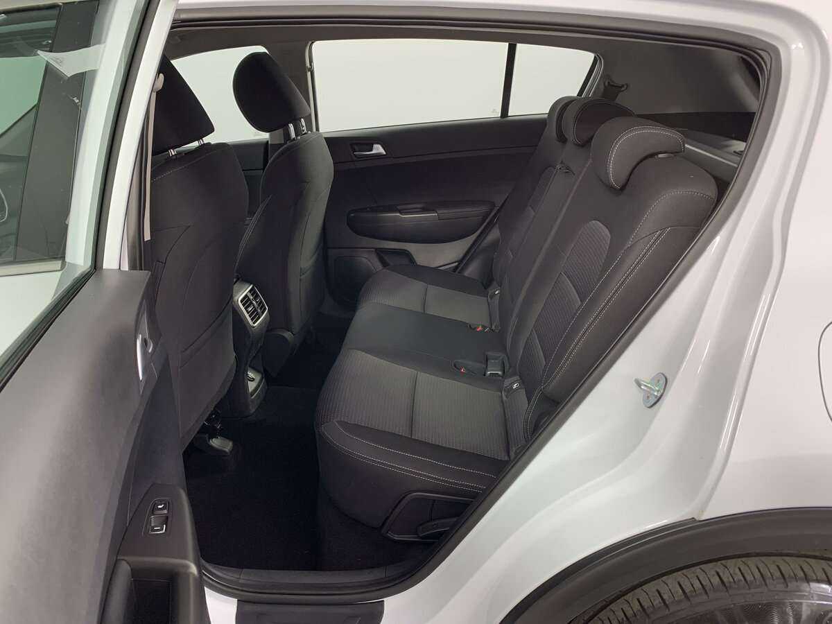 Б/У Киа Спортейдж 2020 года. Фото: #11