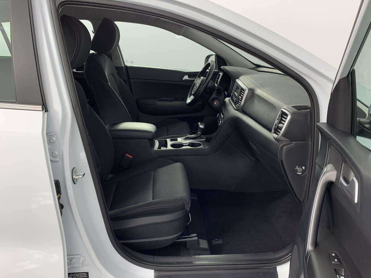 Б/У Киа Спортейдж 2020 года. Фото: #17