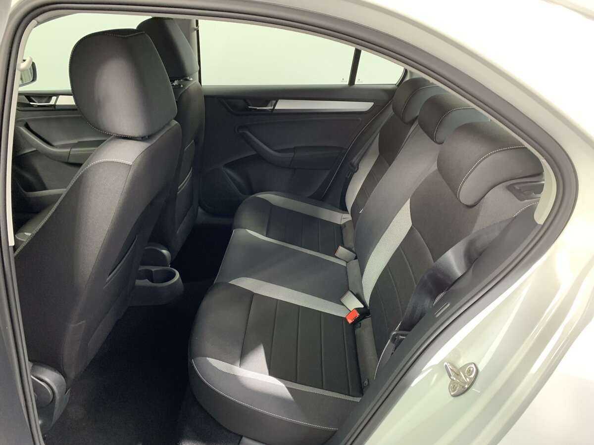 Б/У Шкода Рапид 2019 года. Фото: #8