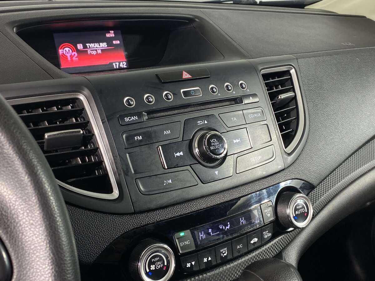 Б/У Хонда ЦР-В 2015 года. Фото: #14