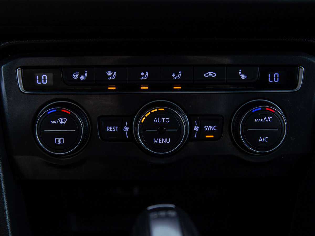 Б/У Фольксваген Тигуан 2017 года. Фото: #15