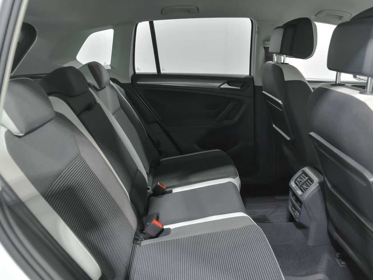 Б/У Фольксваген Тигуан 2020 года. Фото: #12