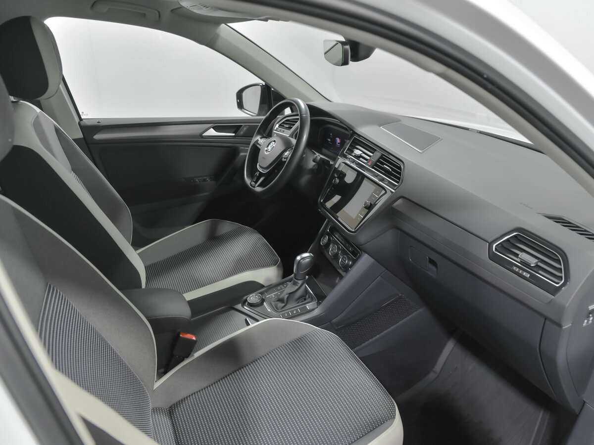 Б/У Фольксваген Тигуан 2020 года. Фото: #13