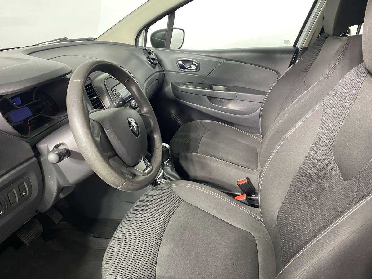 Б/У Рено Каптюр 2018 года. Фото: #7