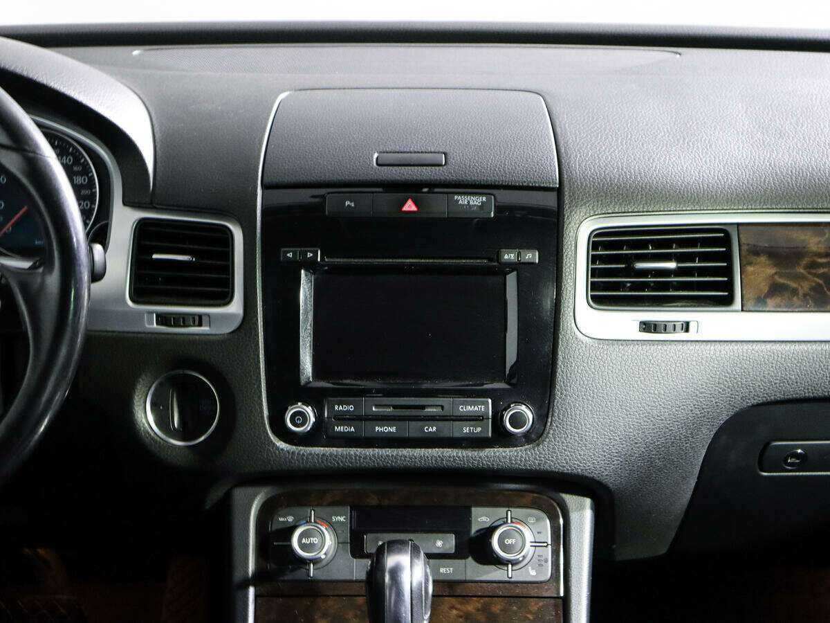 Б/У Фольксваген Туарег 2012 года. Фото: #12