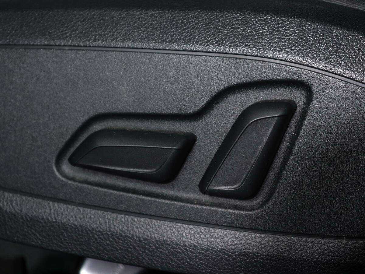 Б/У Ауди А4 2017 года. Фото: #15