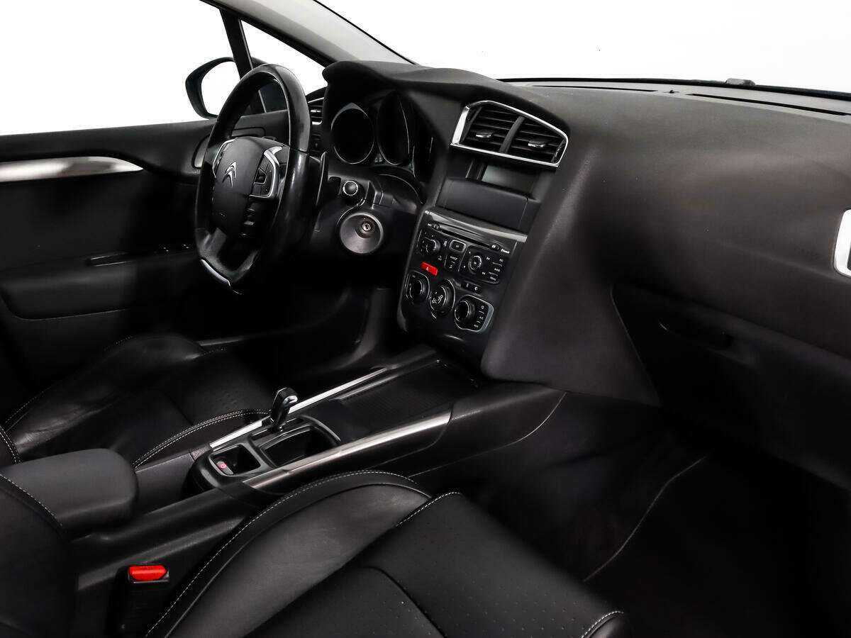 Б/У Ситроен Ц4 2012 года. Фото: #11