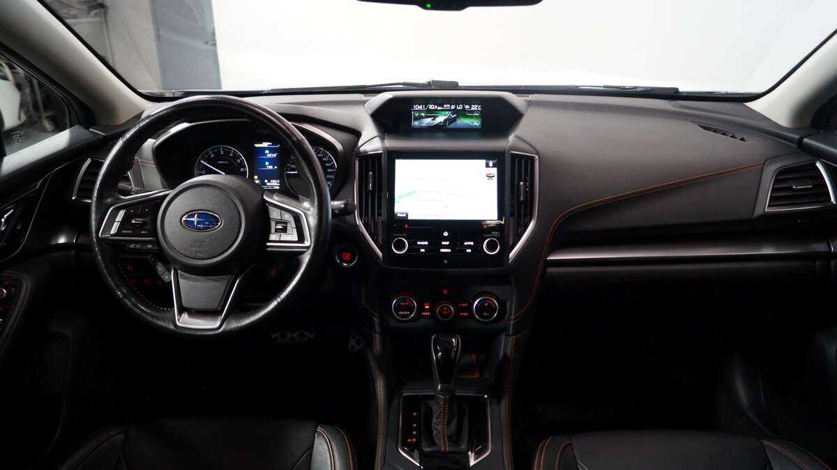 Б/У Субару ИксВи 2018 года. Фото: #9