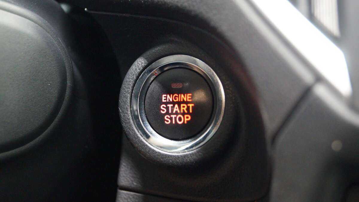 Б/У Субару ИксВи 2018 года. Фото: #15