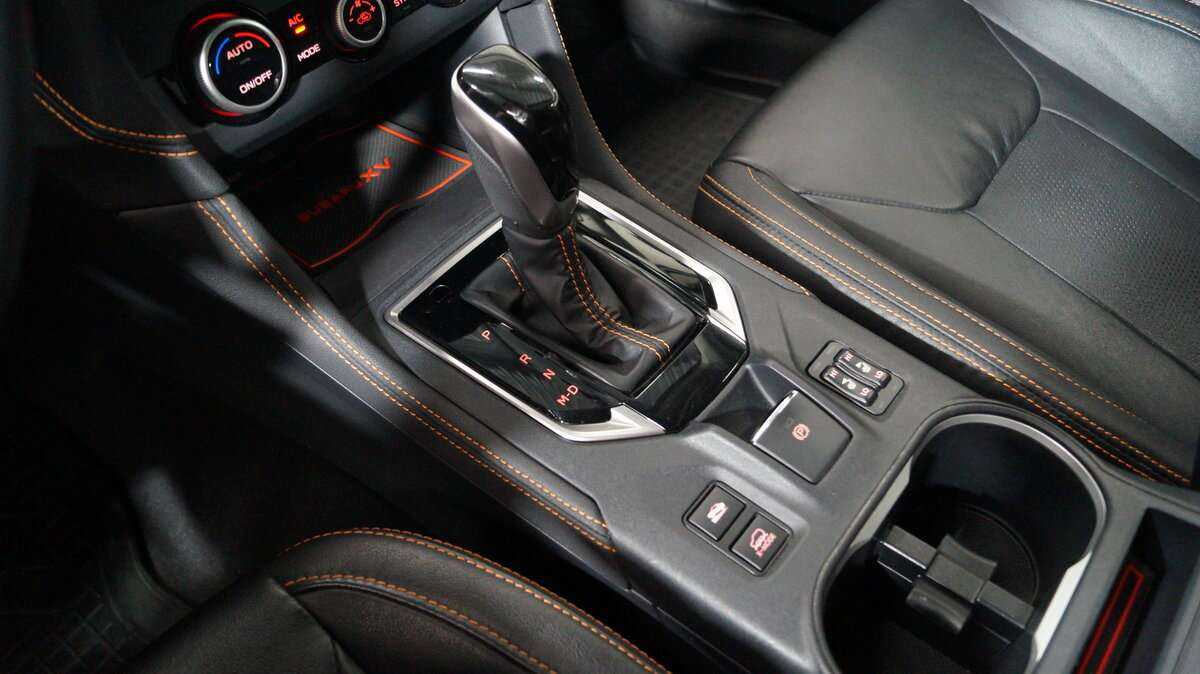 Б/У Субару ИксВи 2018 года. Фото: #19