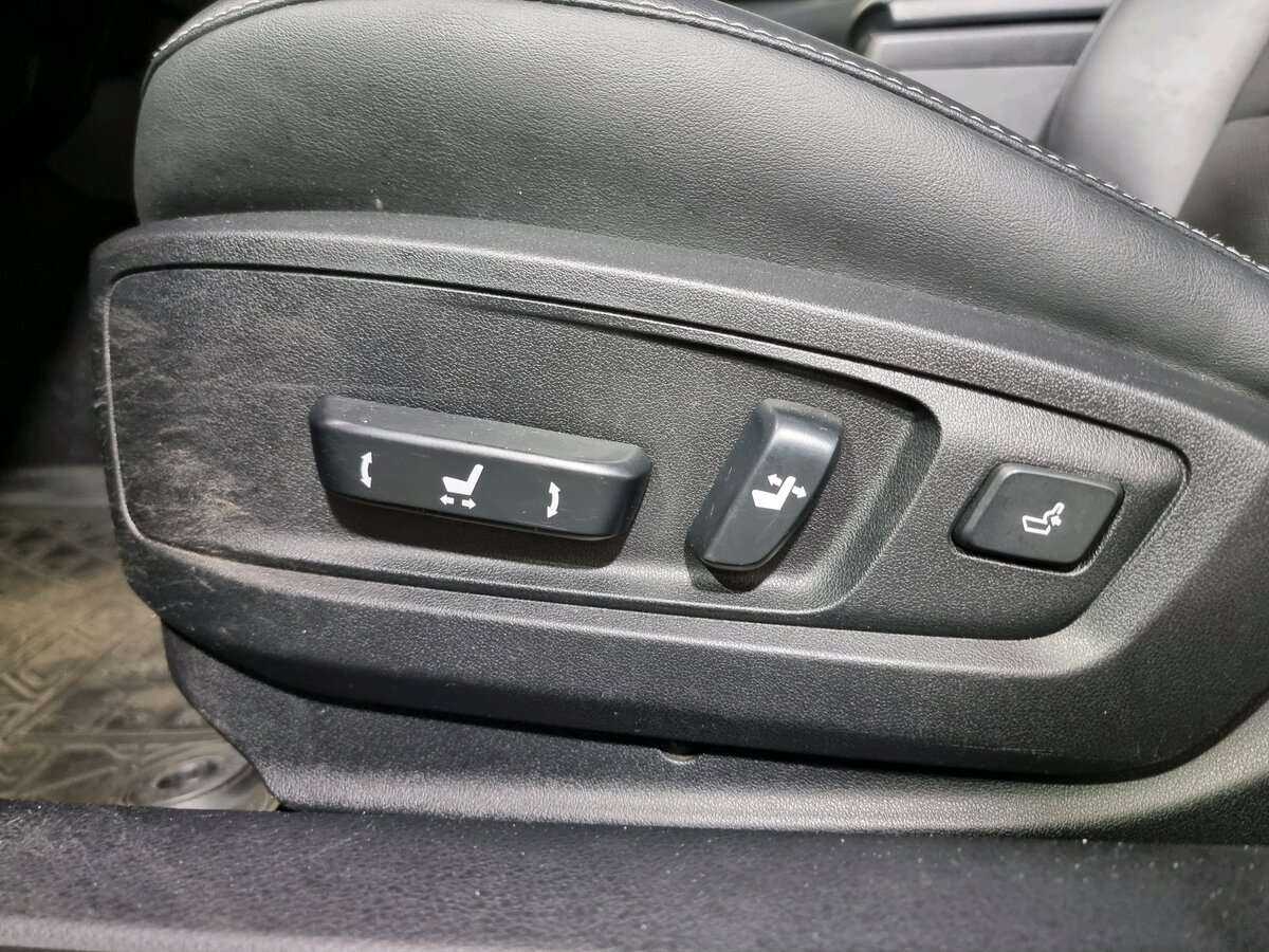 Б/У Лексус ЕС 2016 года. Фото: #7