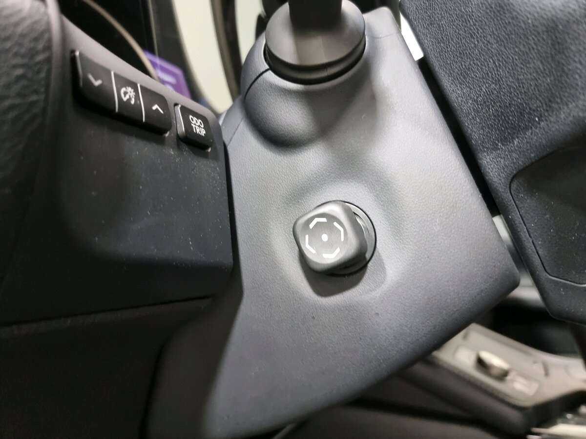 Б/У Лексус ЕС 2016 года. Фото: #10