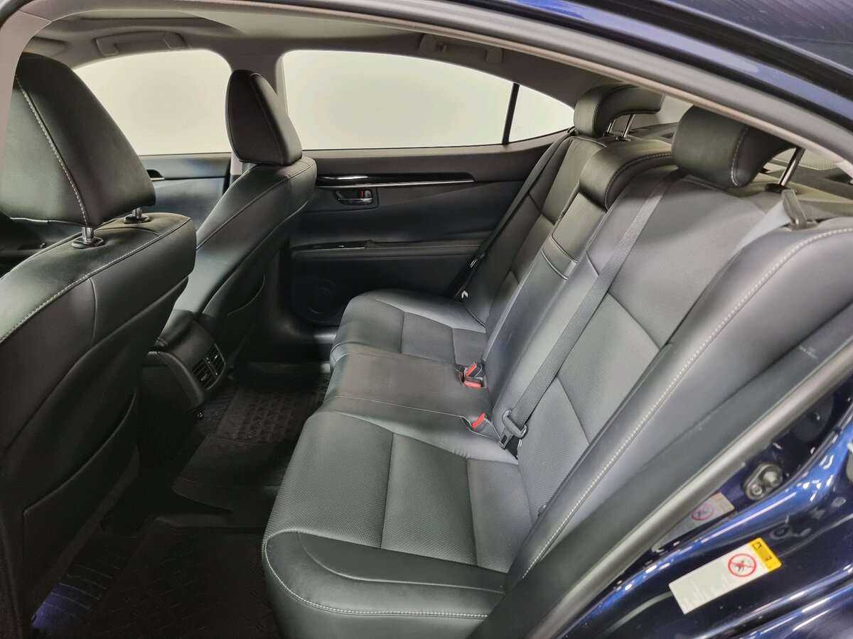 Б/У Лексус ЕС 2016 года. Фото: #11