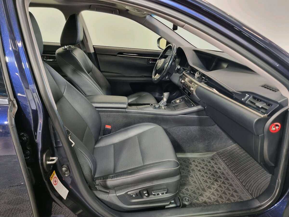 Б/У Лексус ЕС 2016 года. Фото: #12