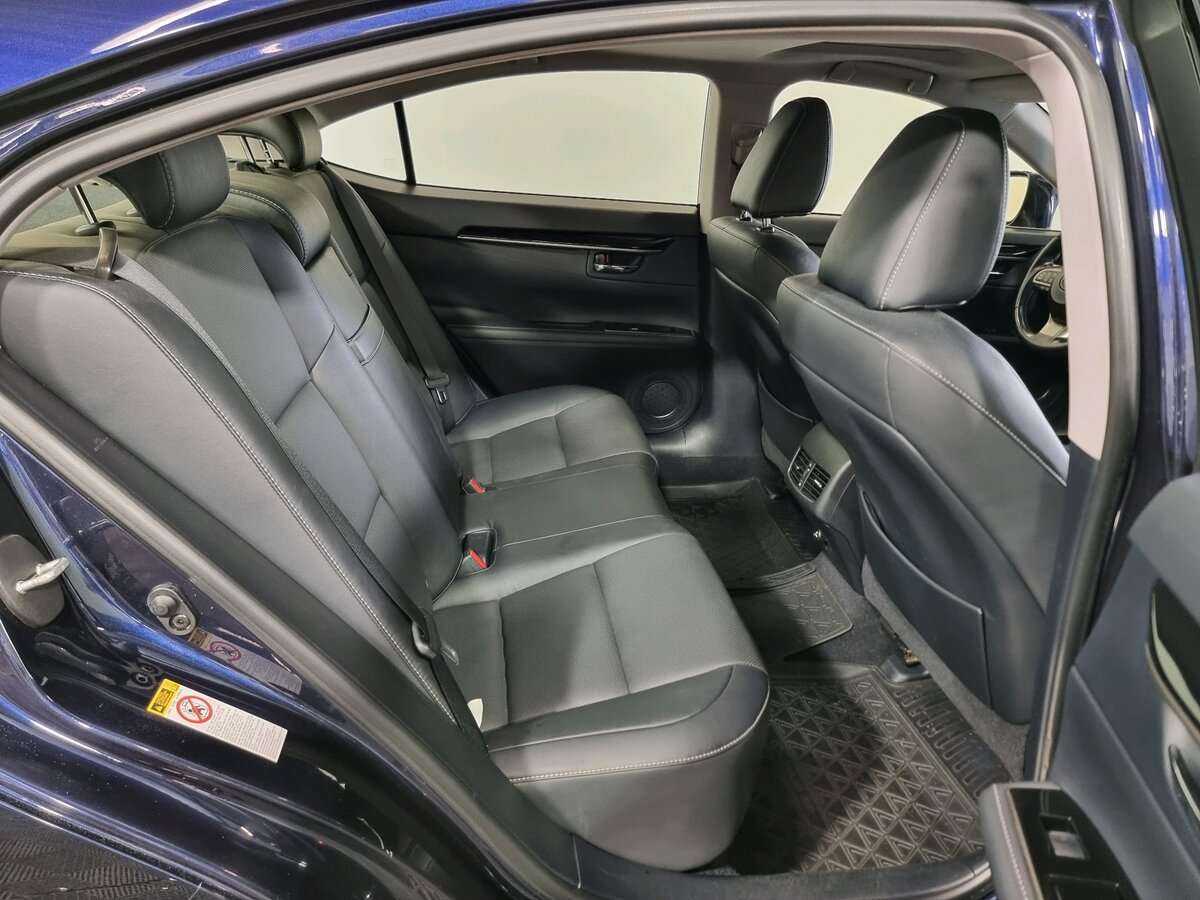 Б/У Лексус ЕС 2016 года. Фото: #13