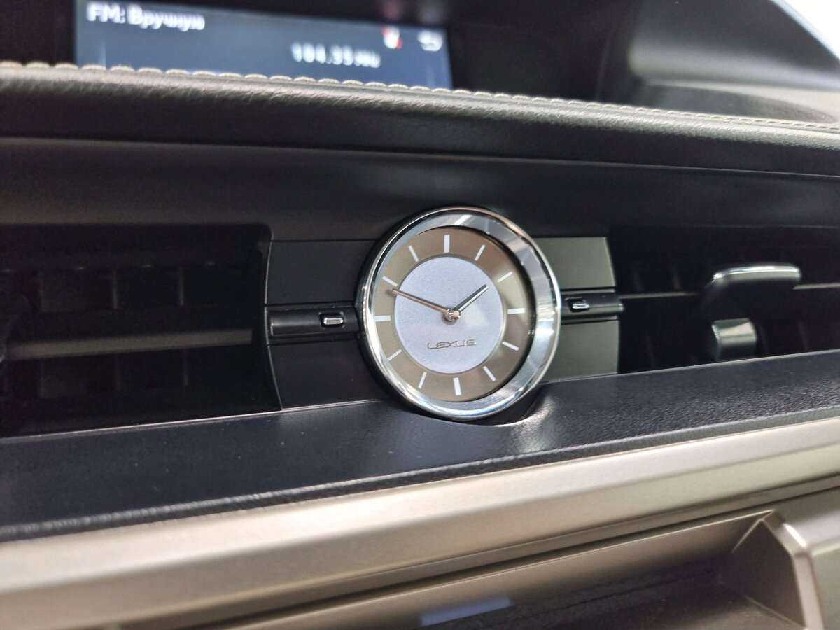 Б/У Лексус ЕС 2016 года. Фото: #18