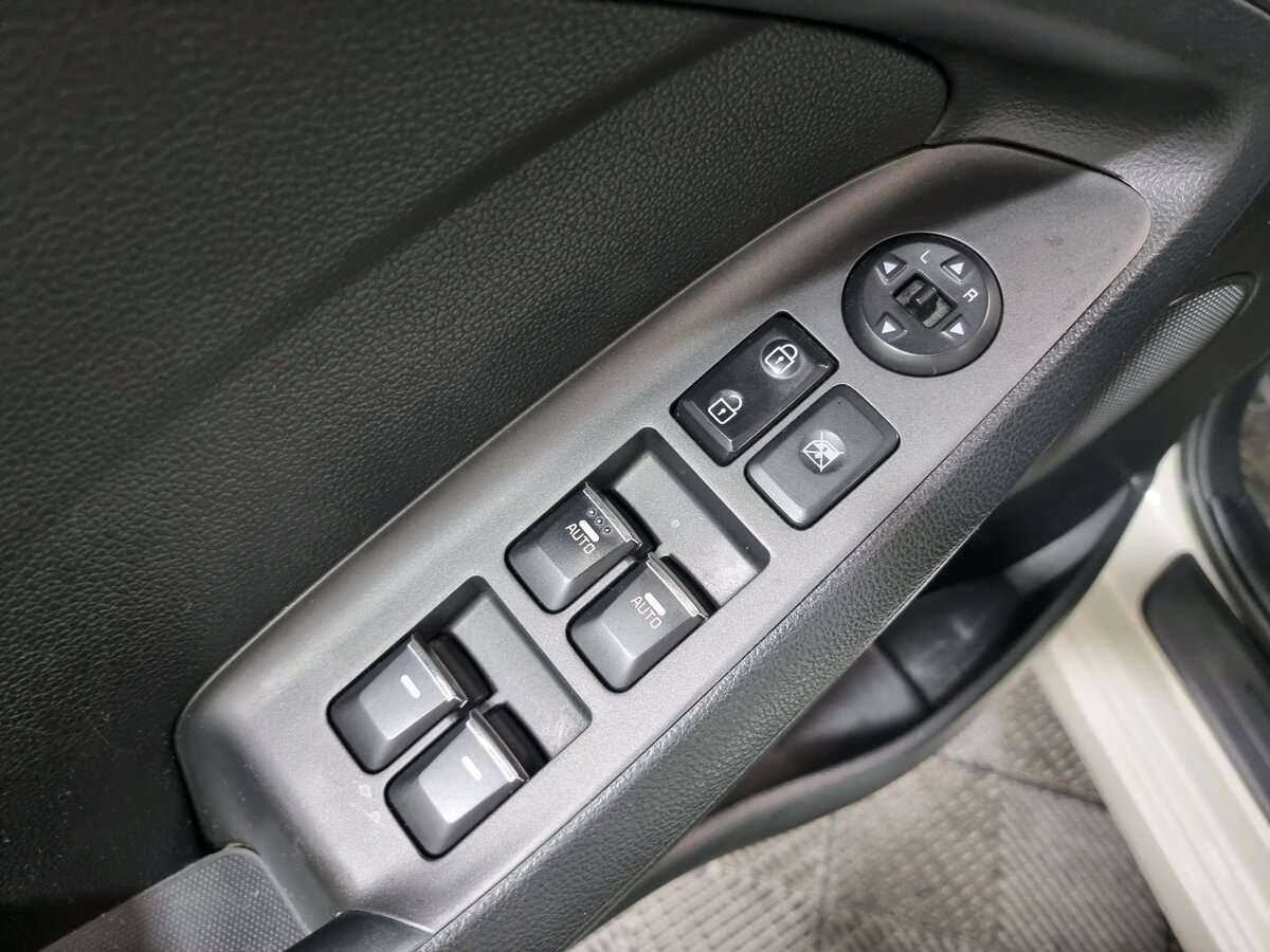 Б/У Киа Церато 2014 года. Фото: #4