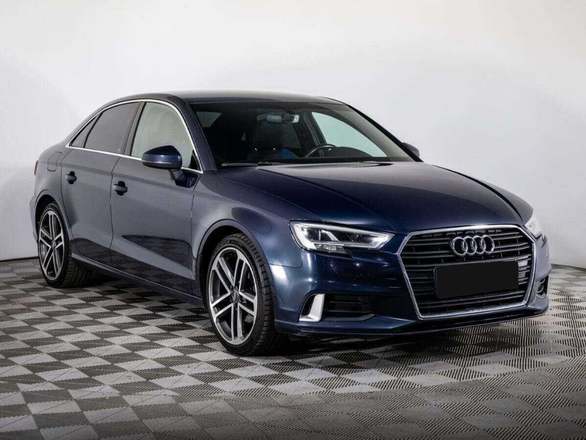 Б/У Ауди А3 2017 года. Фото: #1