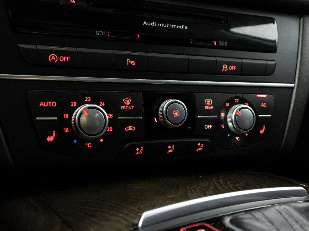 Б/У Ауди А6 2013 года. Фото: #17