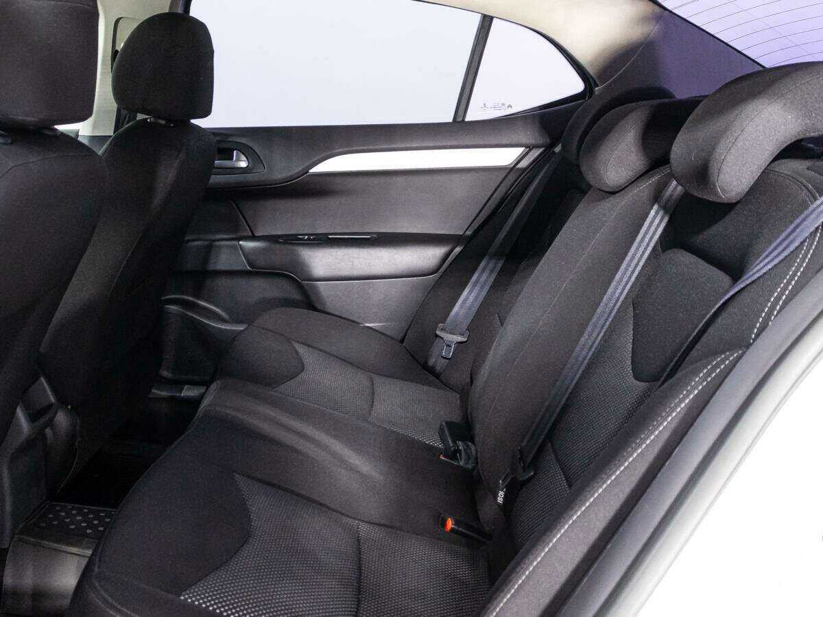 Б/У Ситроен Ц4 2014 года. Фото: #9