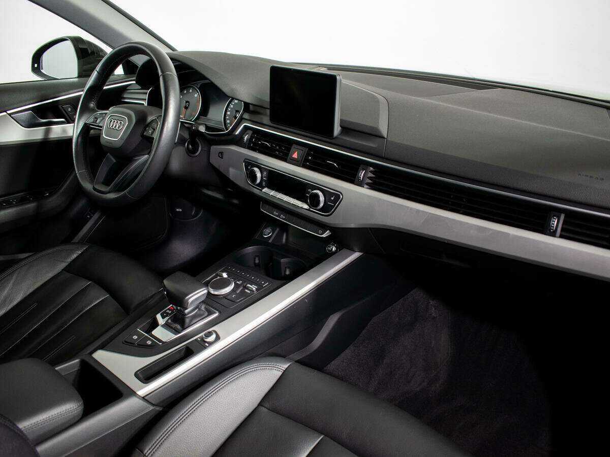 Б/У Ауди А4 2019 года. Фото: #6