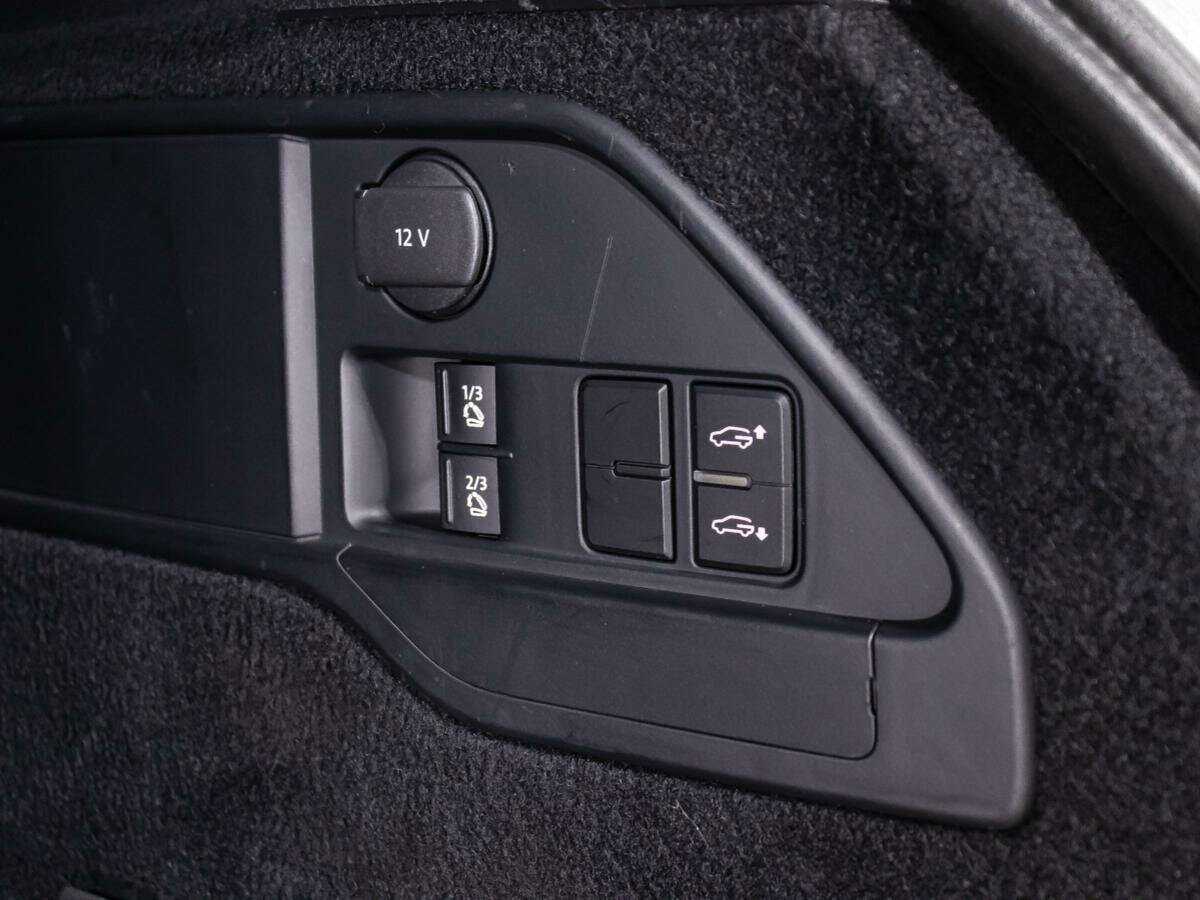 Б/У Фольксваген Туарег 2012 года. Фото: #15